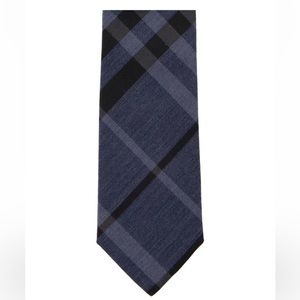 BURBERRY Boys Silk Tie New With Tags